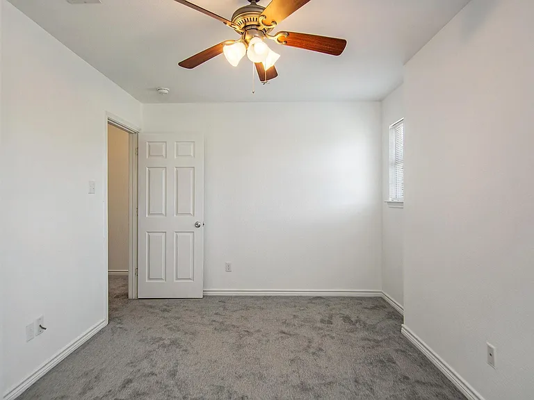 2621 Lee Ave #B — Photo 7