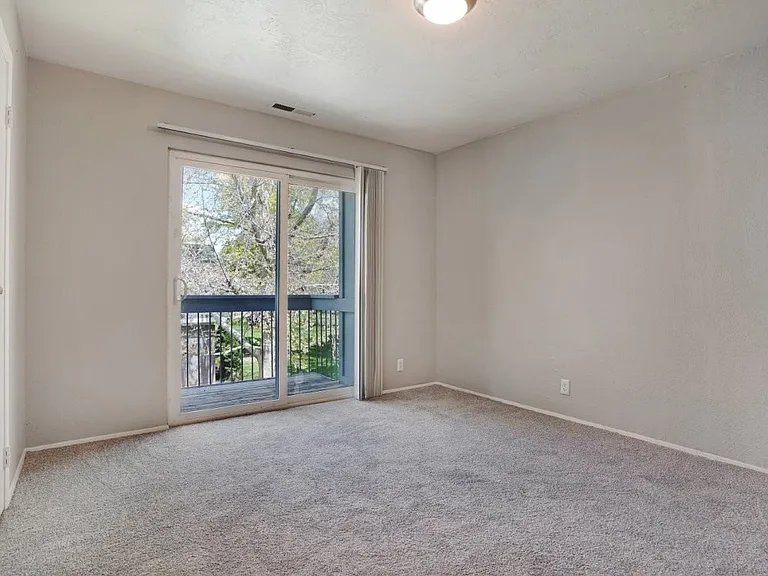 Villas at Vine — Photo 6