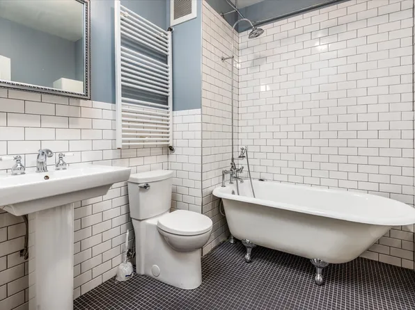 26-19 14th Place image 10 of 33