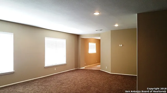3207 Sackville Dr — Photo 18