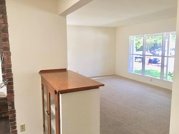 3rd image of 2113 Santa Cruz Ct