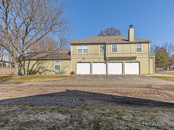 3rd image of 3507 Shadow Bend Dr APT B