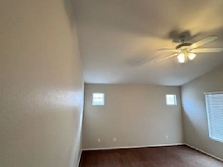 10413 Orange Port Ct — Photo 21