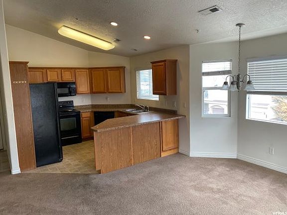 2nd image of 3821 S Kingsbury Ln APT B11