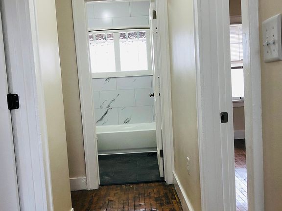 5th image of 1139 Walker Ave NW