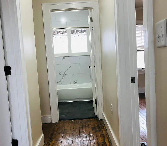 1139 Walker Ave NW — Photo 8