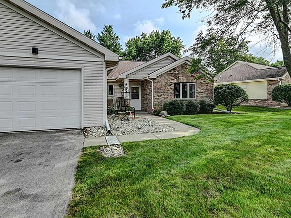 2nd image of 7218 Saukdale Dr