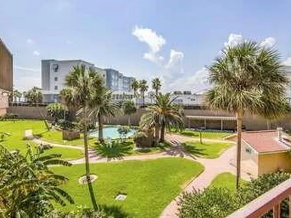 9520 Seawall Blvd APT 225, Galveston, TX 77554