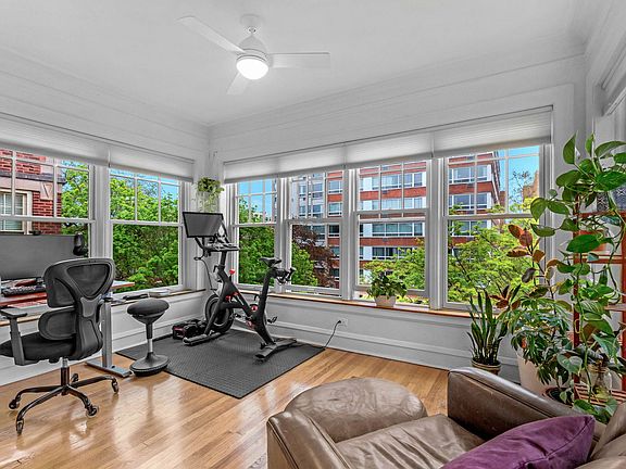 5th image of 807 Hinman Ave APT 3