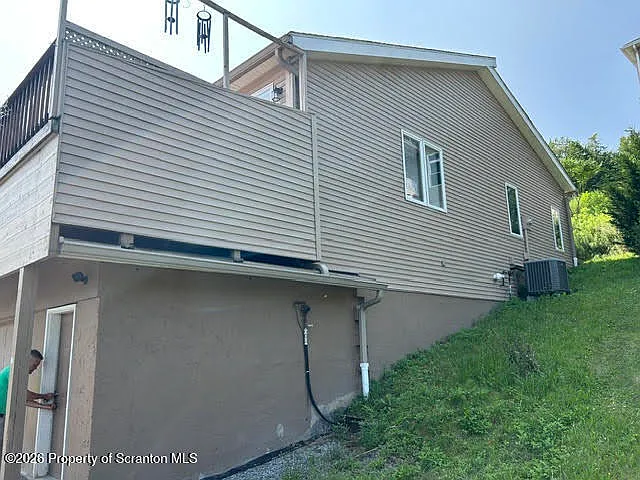 126 Evergreen Ln — Photo 5