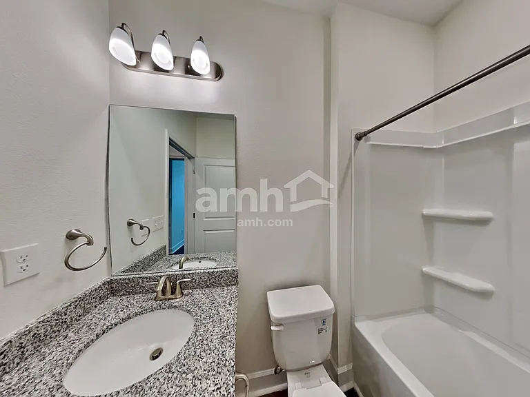 2450 Ixora Ct — Photo 18