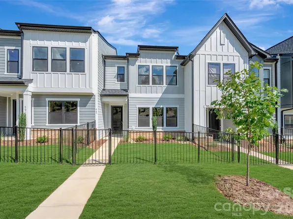 463 Nash St, Fort Mill, SC 29715