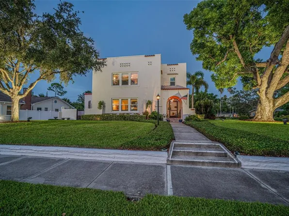 301 Citrus Ave, Dunedin, FL 34698