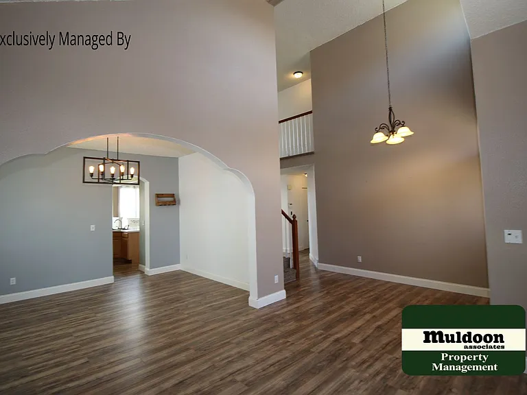 7160 Native Cir — Photo 4