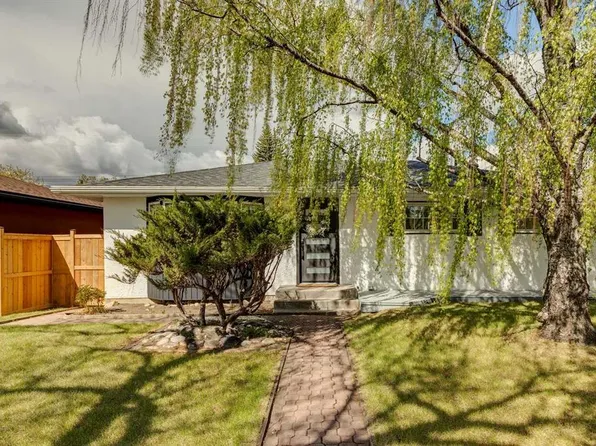 175 E Havenhurst Cres SW, Calgary, AB T2V 3C7