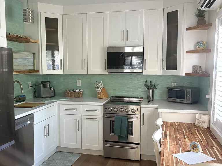 3203 NE 5th St #1 — Photo 11