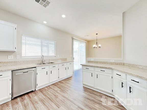 5th image of 10270 Nolinas St