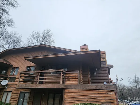 1824 J Julian Ln, Charlotte, NC 28208