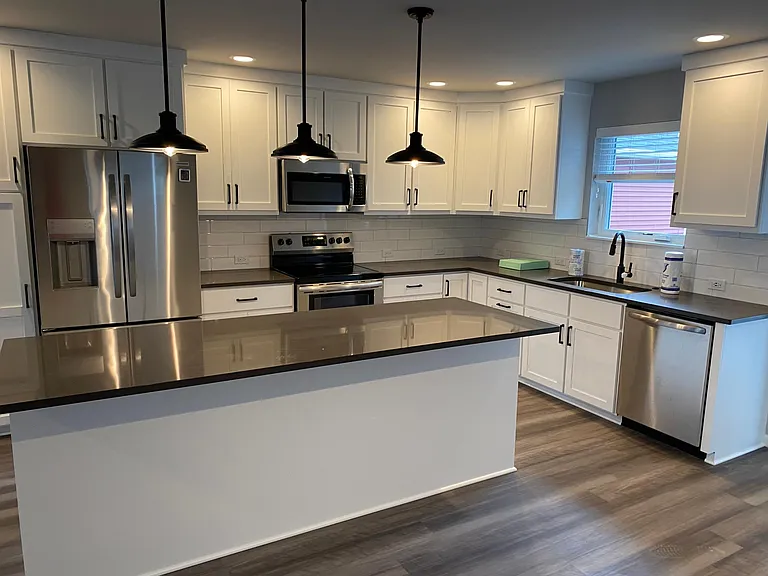 2525 Spark St — Photo 5