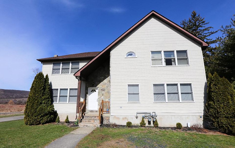 1st image of 221 Vineyard Ave