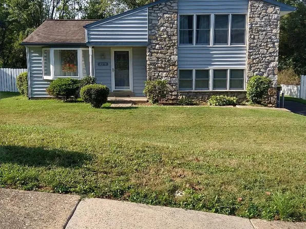 3370 Whitehall Dr, Willow Grove, PA 19090