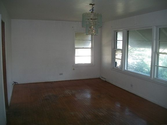 2nd image of 1901 S 25th Ave