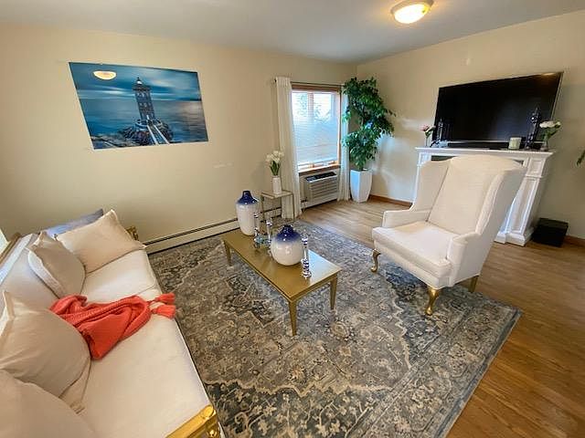 1st image of 2209 Fish Ave