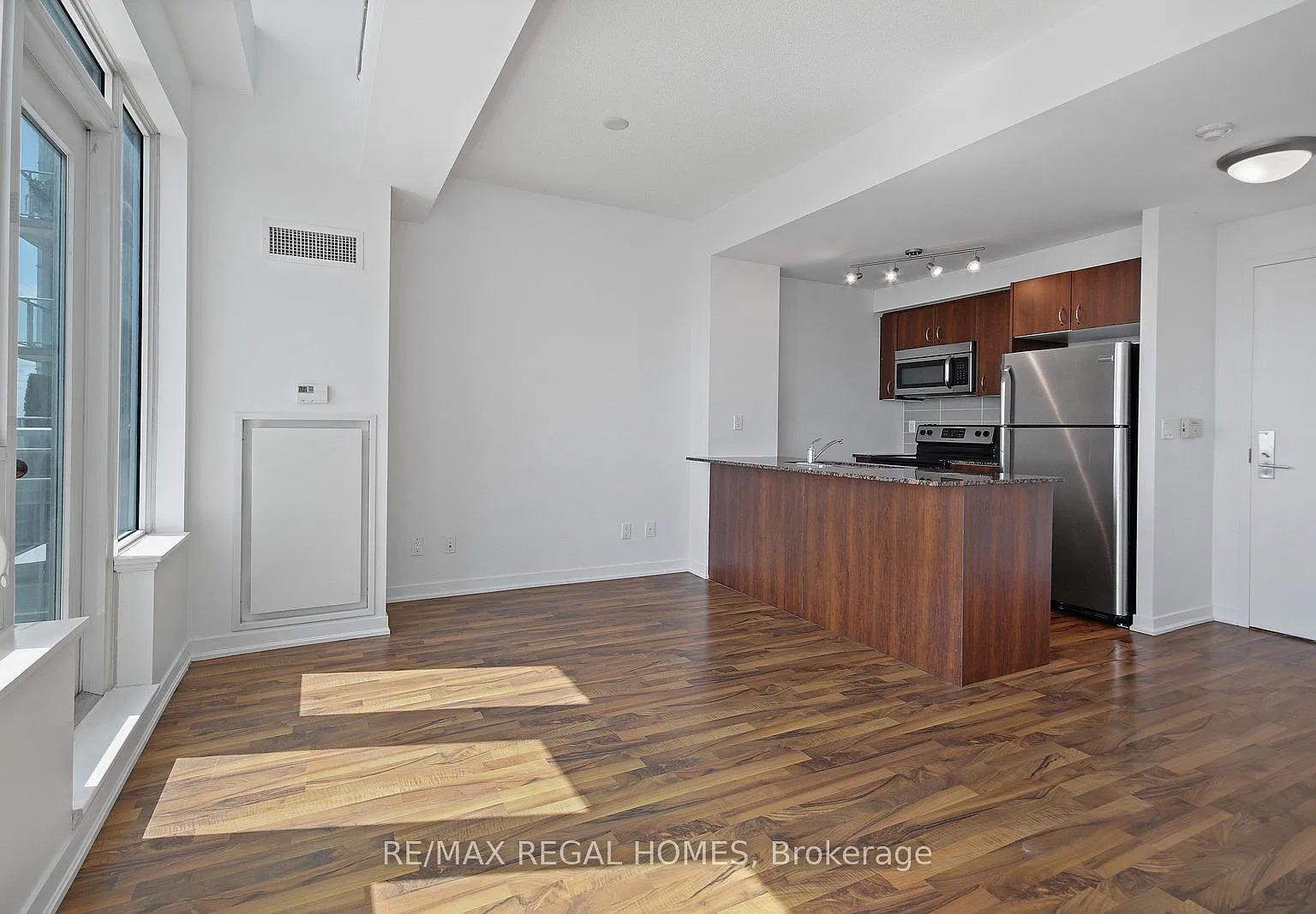 2 bed, $2,850 — Photo 3