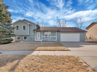 1105 Fir Dr, Rapid City, SD 57701
