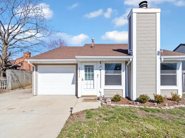 30W030 Wembly Dr, Warrenville, IL 60555