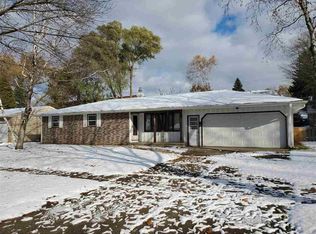 1031 Clayton Pl, Green Bay, WI 54302