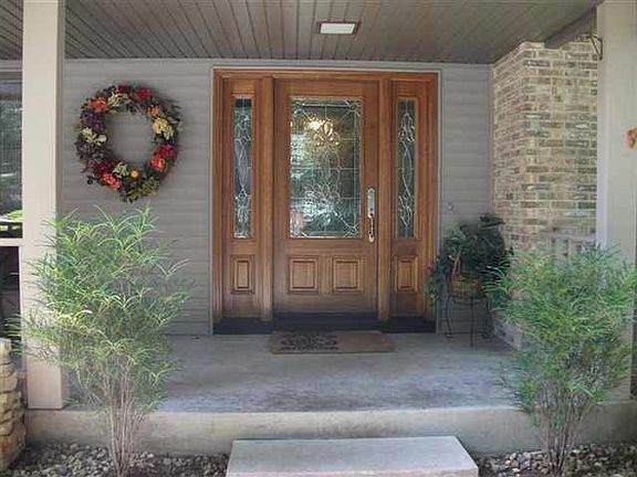 2nd image of 21798 Knobcone Ct