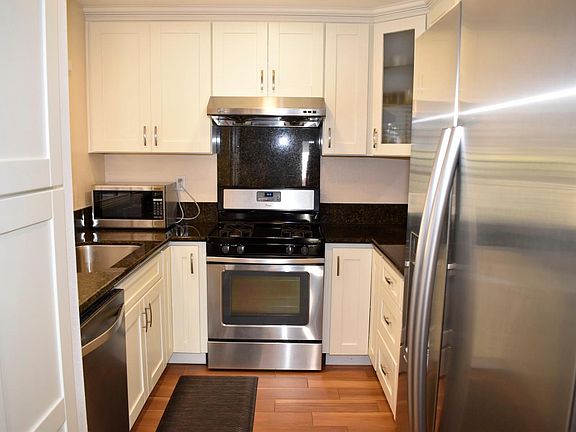 3rd image of 4291 Porte De Palmas #32