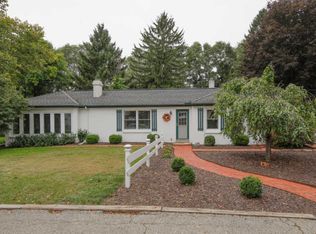 9538 E De Ave, Richland, MI 49083
