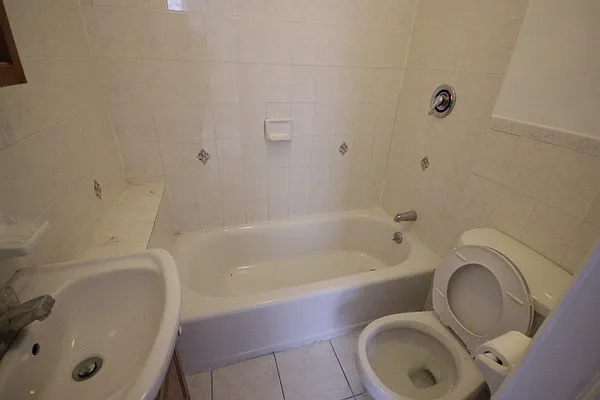 Rented by Nooklyn NYC LLC | media 13