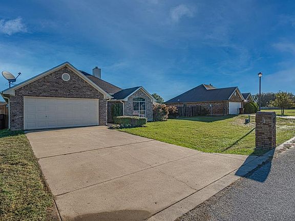 4th image of 132 Ocean Lake Dr
