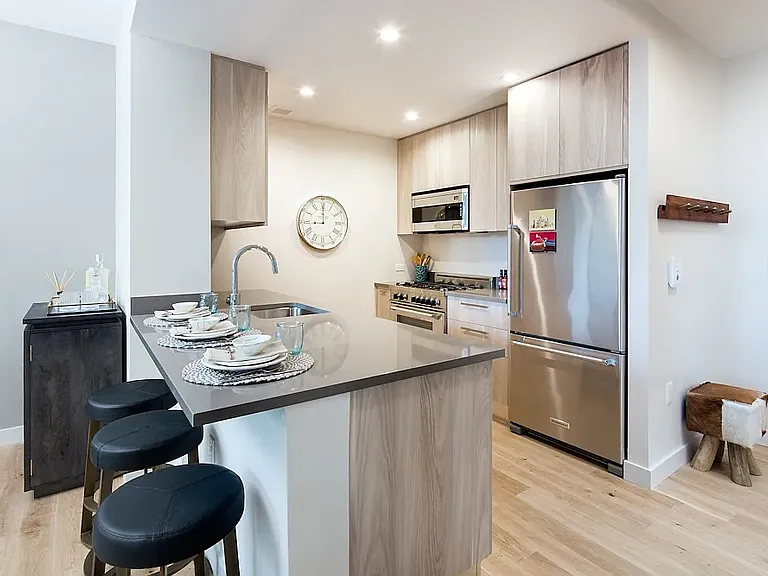 55 N 5th St #613E — Photo 2
