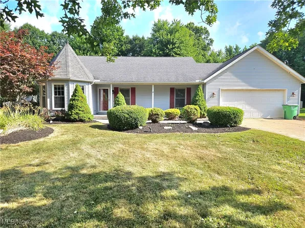 5759 W Maple Rd, Geneva, OH 44041