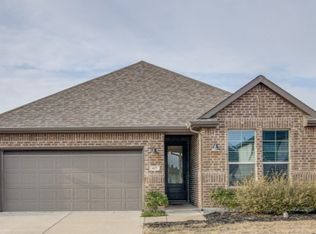 421 Ardsley Ln, Forney, TX 75126