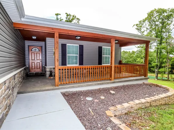 1025 Woodland Hills Rd, Irondale, MO 63648