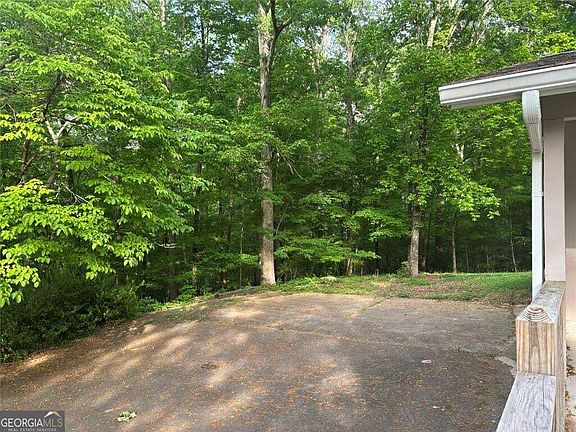 4th image of 183 Barker Rd SW