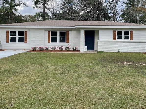 2660 Hollybrook Drive, Mobile, AL 36605