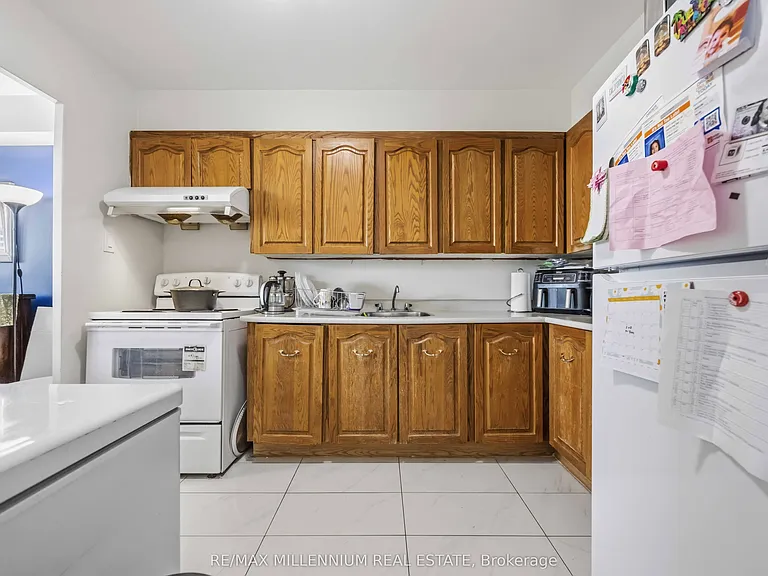 2550 Pharmacy Ave #1107 — Photo 23