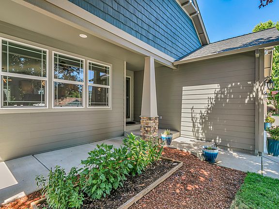 4th image of 483 Sienna Hills Dr