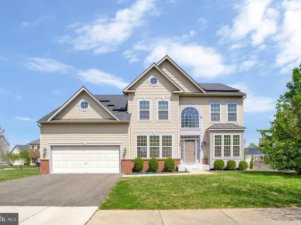 2705 Brownlee Ct, Lanham, MD 20706