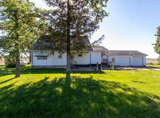 1899 410th Ave, Clinton, IA 52732