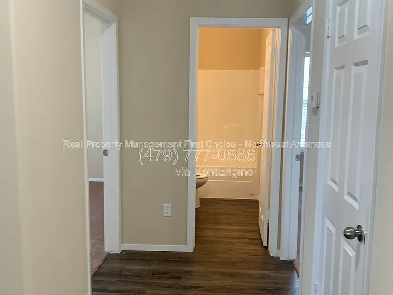 4401 Gallatine Ave — Photo 9