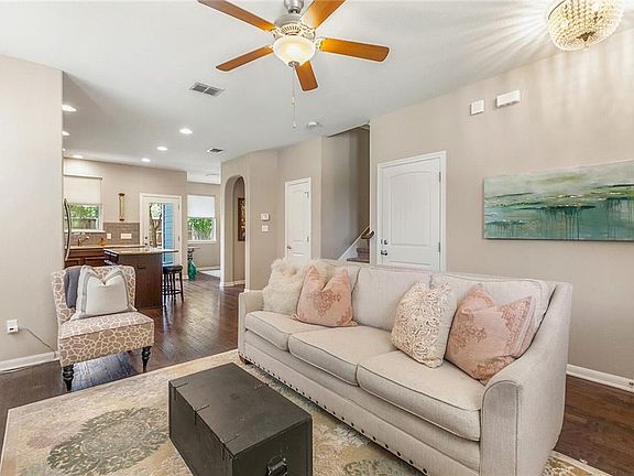 3rd image of 1313 Central Park Ct