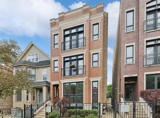 1039 W Grace St #1, Chicago, IL 60613