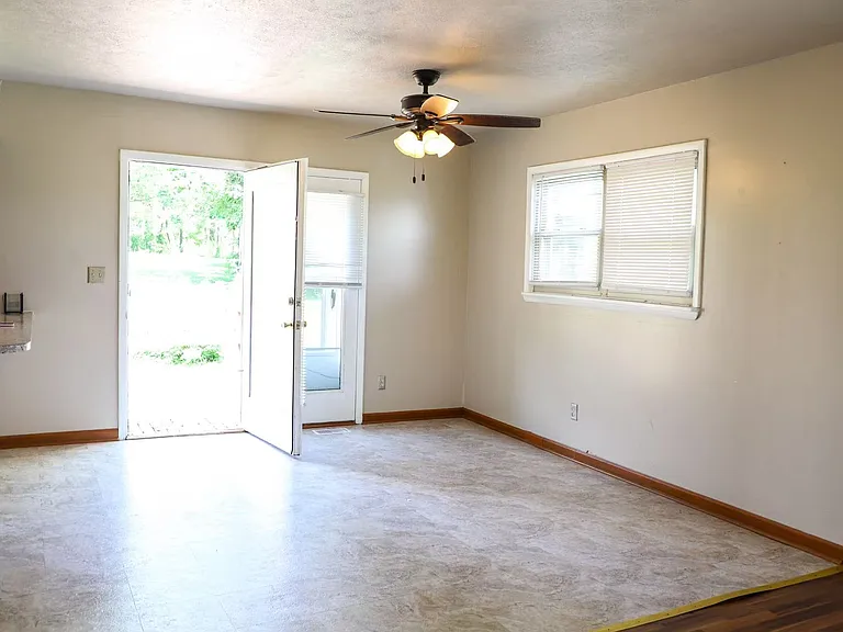 8566 Vann Rd — Photo 6